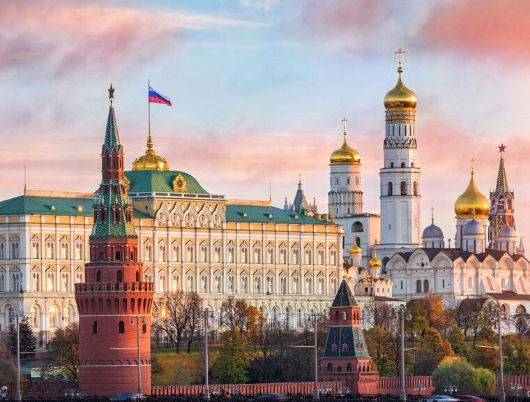 Times утверждает, что бежавшие из России экс-депутаты готовят переворот