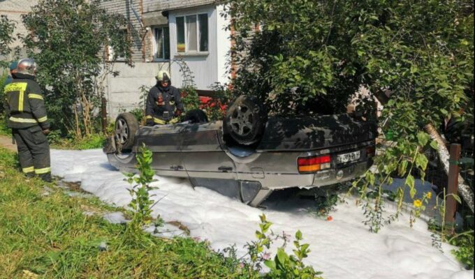 В Холмогоровке перевернулся «Фольксваген Пассат»