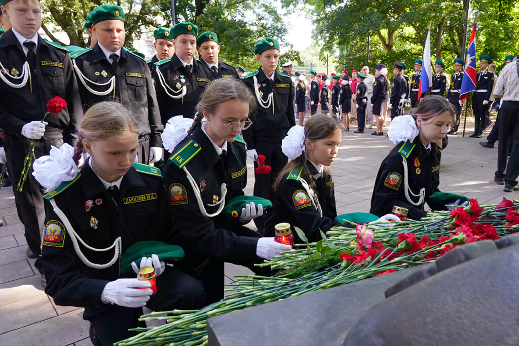 Ходят по краю и умирают во имя жизни других