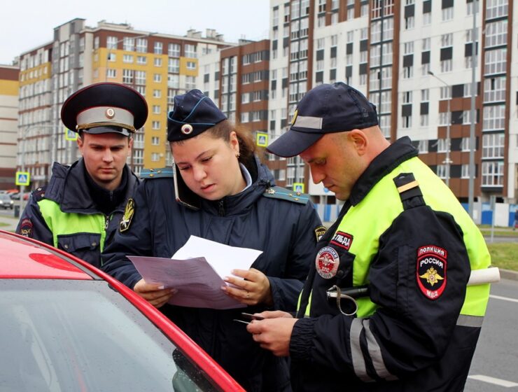 Сотрудники УФССП и Госавтоинспекции провели рейд в Калининграде по поиску должников