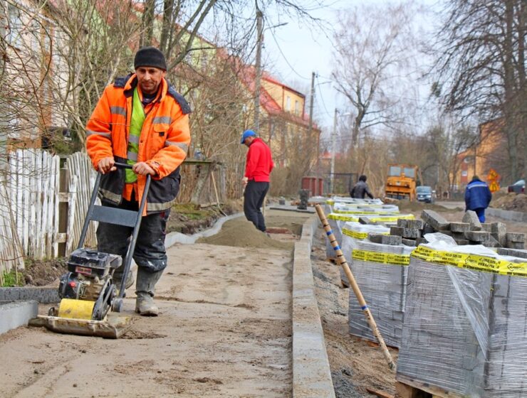 За приёмку тротуара в Светлогорске дали взятку в 100 тысяч рублей