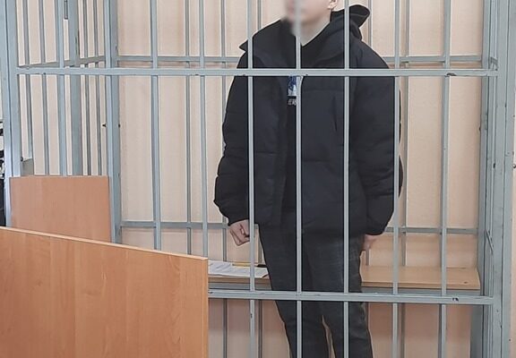 Суд отправил в СИЗО 18-летнего калининградца за убийство бабушки своей экс-девушки