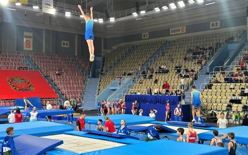 Спортсмены из Калининграда завоевали серебро и бронзу первенства России по прыжкам на батуте