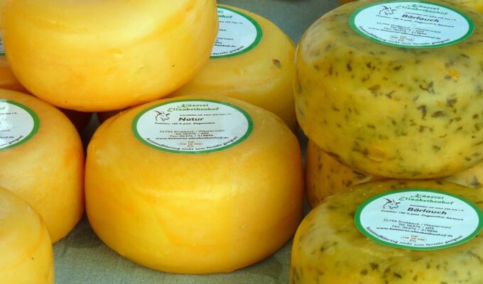 Сыроделы сократили производство сыра в Калининградской области