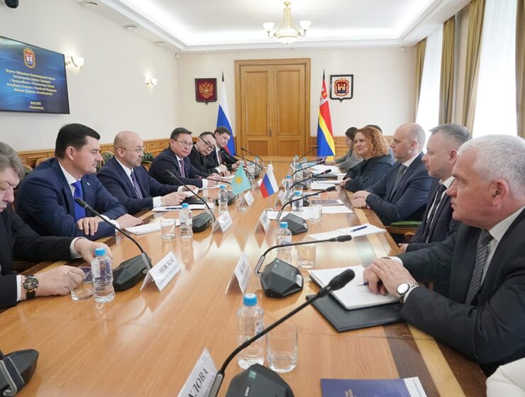 Губернатор Калининградской области встретился с послом Казахстана для обсуждения расширения сотрудничества