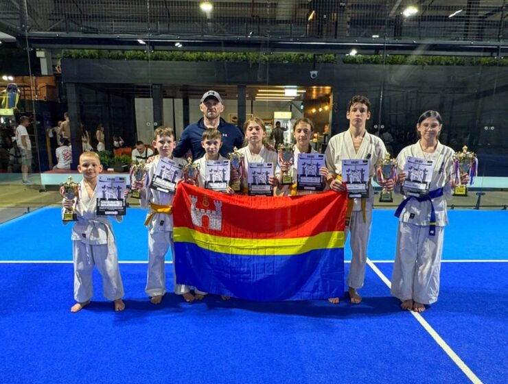 Калининградские каратисты завоевали шесть медалей на международном турнире в ОАЭ