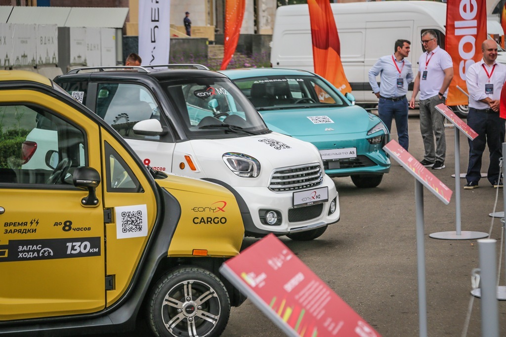 «Автотор» представил электромобили двух собственных брендов на ВДНХ «Автотор» представил электромобили двух собственных брендов на ВДНХ