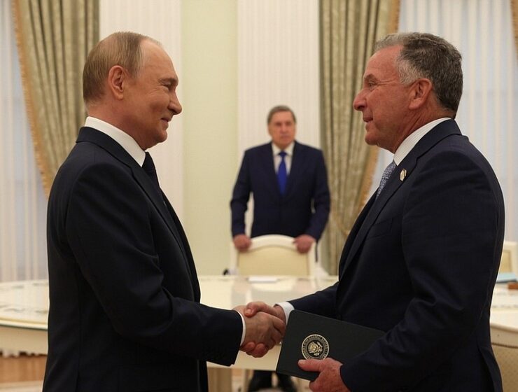 Путин предложил Трампу встретиться