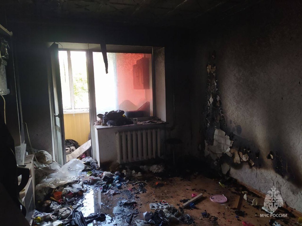 Пожар в квартире оставил семью без жилья