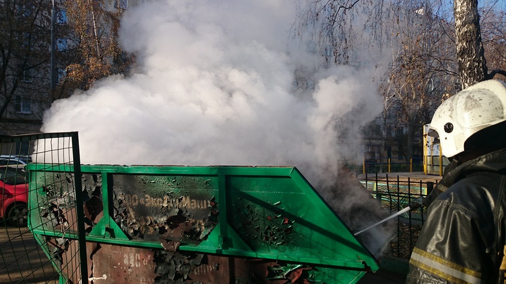 В Черняховске задержан серийный поджигатель мусорных контейнеров