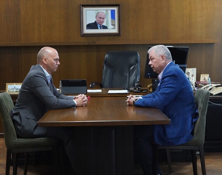 Губернатор Калининградской области обсудил модернизацию электротранспорта с сенаторами