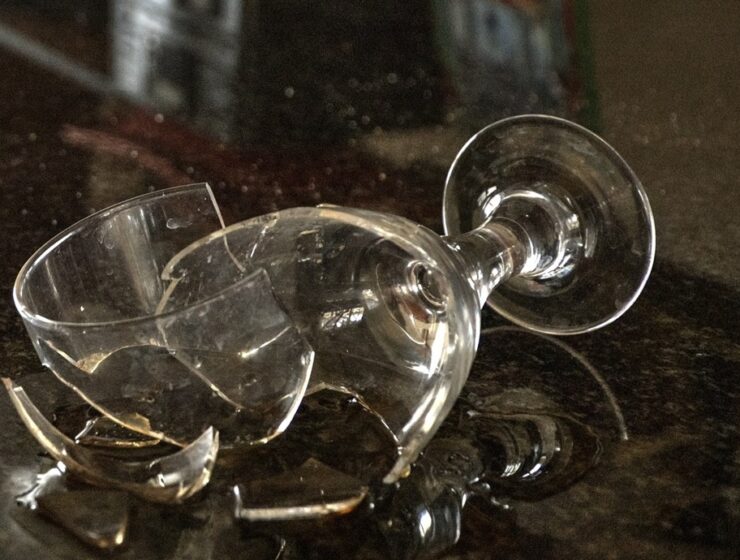 Несовершеннолетняя отравилась алкоголем в детском лагере