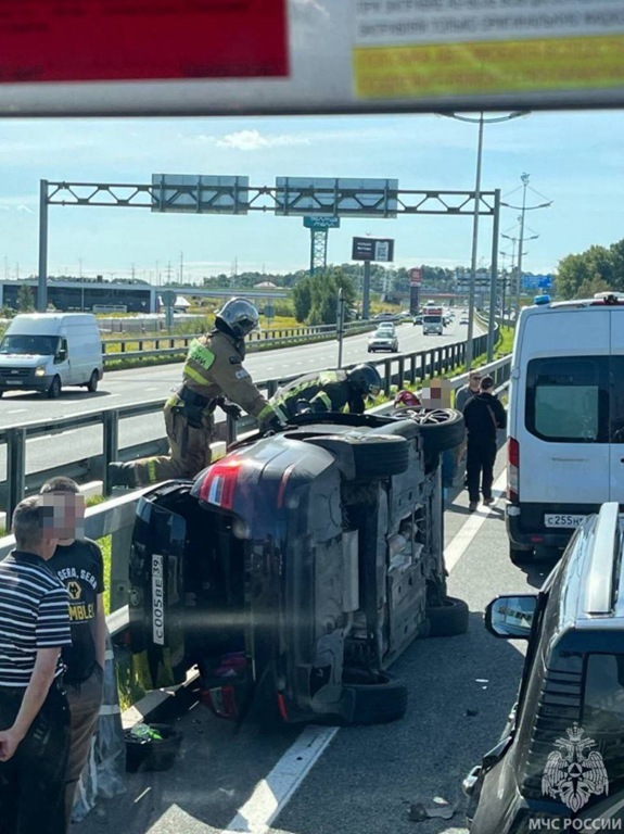 Близ «Балтии молла» столкнулись четыре автомобиля