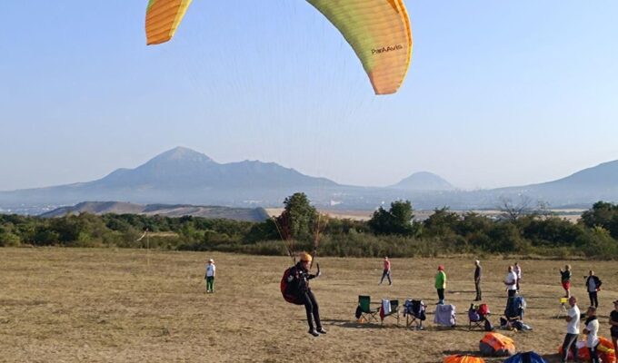 Калининградские парапланеристы стали победителями юниорского первенства России