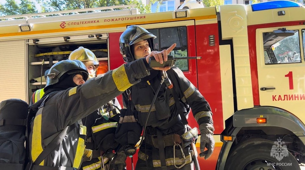 В Калининграде успешно ликвидировали условный пожар в общежитии В Калининграде успешно ликвидировали условный пожар в общежитии