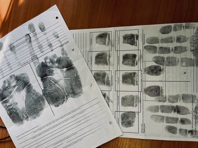 Посылка с моторным маслом обернулась 9 килограммами наркотиков: в Калининграде осудили пару