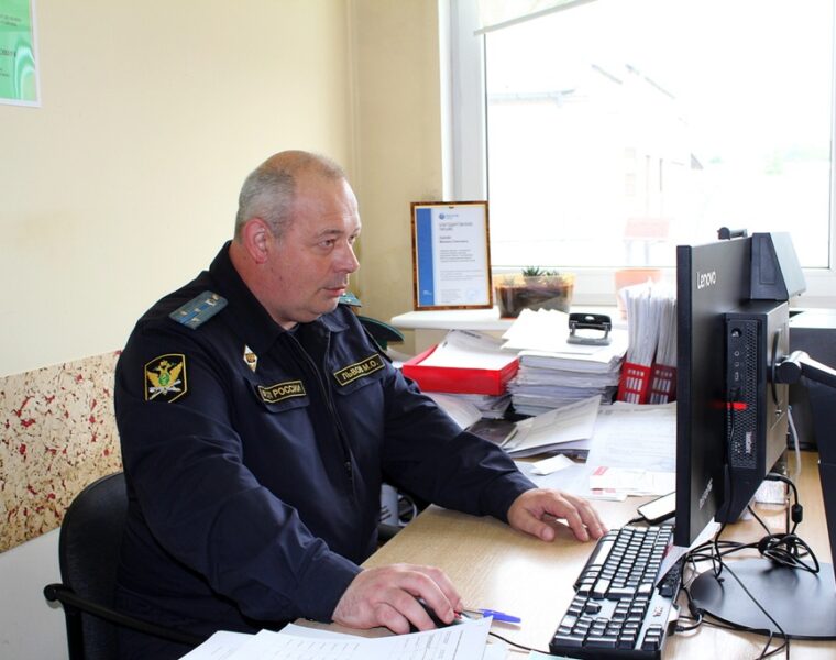 В Калининграде приставы восстановили права гражданки, одолжившей крупную сумму знакомому.