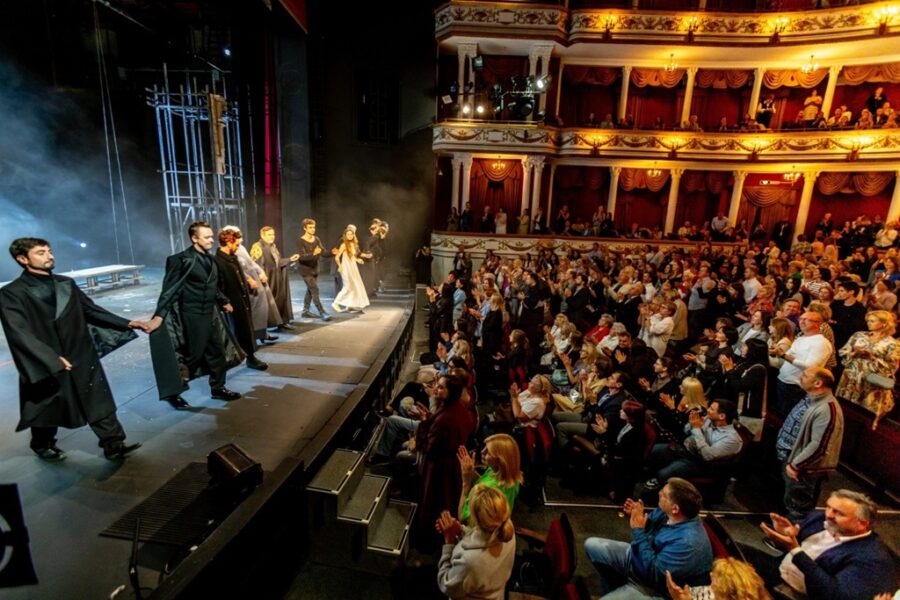 В Калининграде завершился театральный фестиваль «Балтийские сезоны» московским триумфом