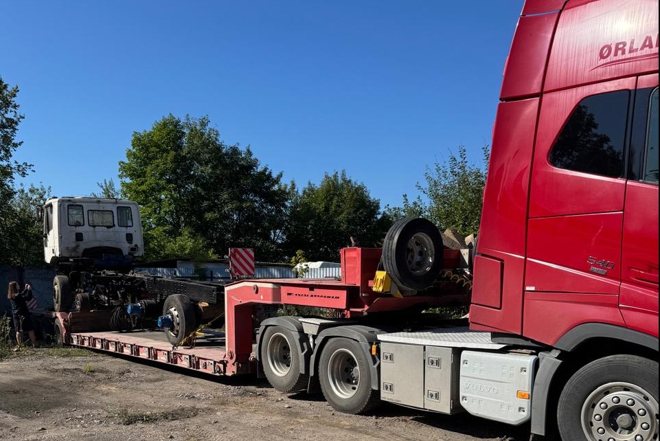 Калининградец лишился экскаватора и КАМАЗа за долг 18 млн рублей