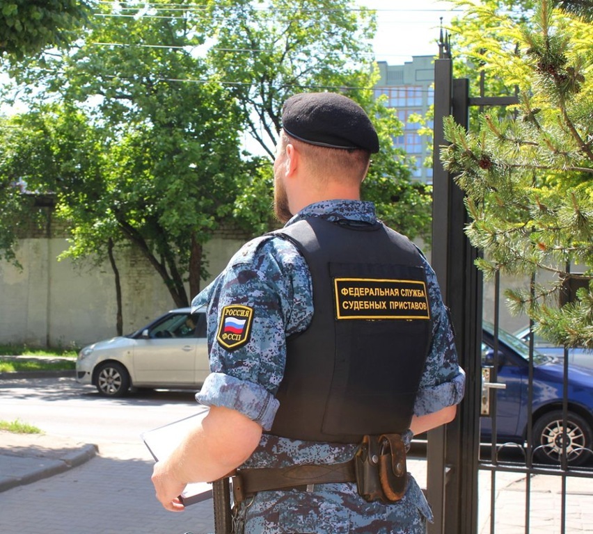 Запрет на квартиру заставил калининградца выплатить долг бывшей жене