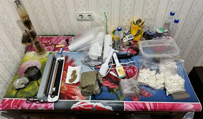 В Калининграде раскрыт наркобизнес с оборотом в килограммы