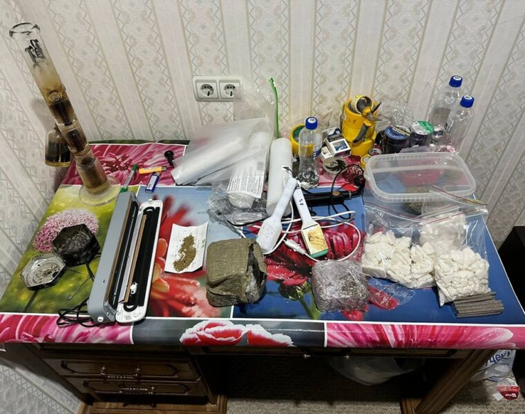 В Калининграде раскрыт наркобизнес с оборотом в килограммы