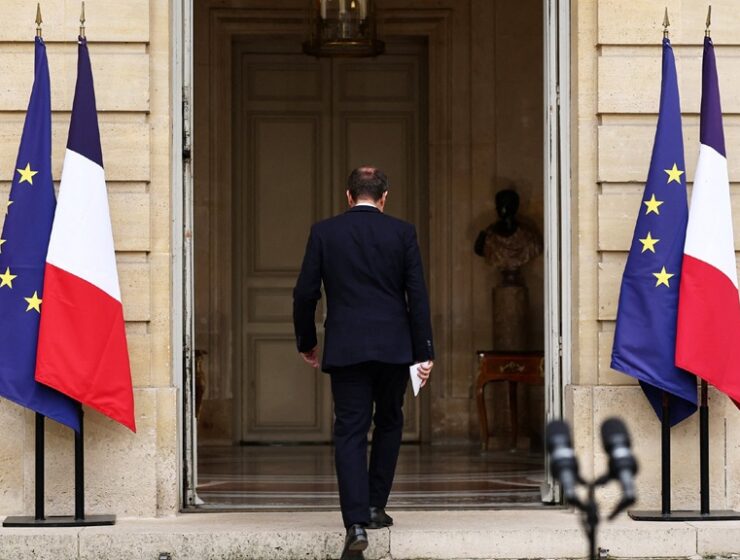 Макрон в политической ловушке Макрон в политической ловушке