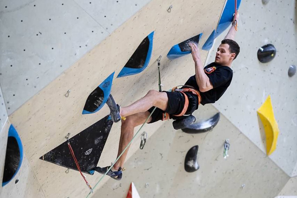 Калининградские скалолазы завоевали золото и бронзу Кубка России