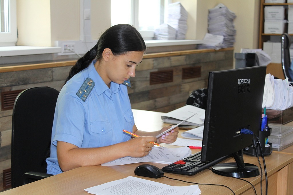 Запрет на регистрацию недвижимости и транспорта заставил калининградца погасить долги