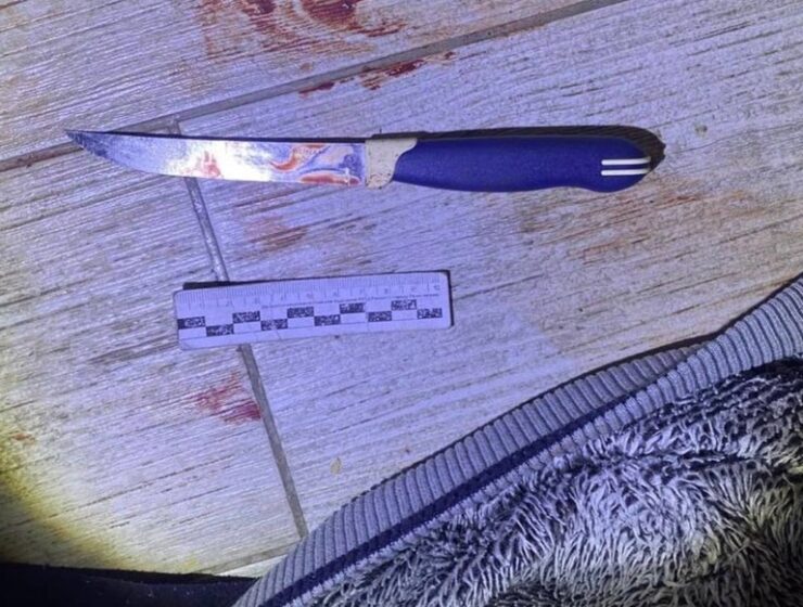 В поселке Взморье женщина ранила сожителя ножом в живот