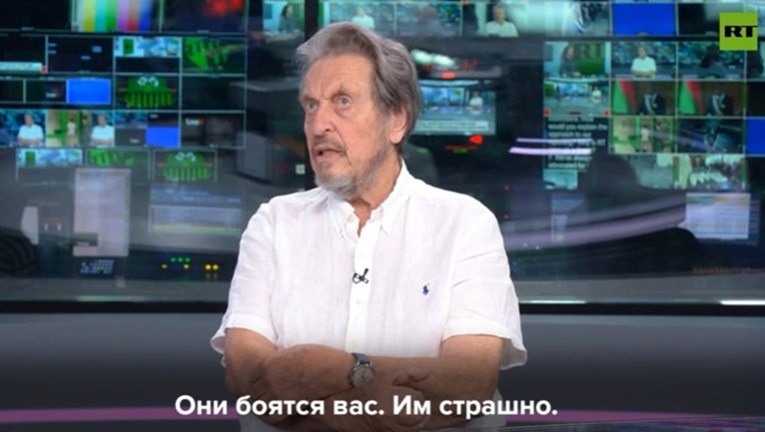 Отец Илона Маска восхитился Москвой и пообещал содействие RT Отец Илона Маска восхитился Москвой и пообещал содействие RT