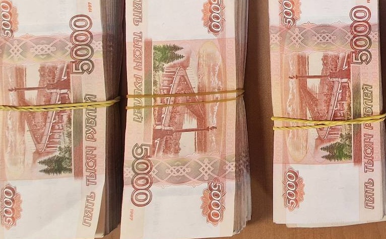 Калининградка перевела 45 тысяч рублей мошенникам, представившимся врачом