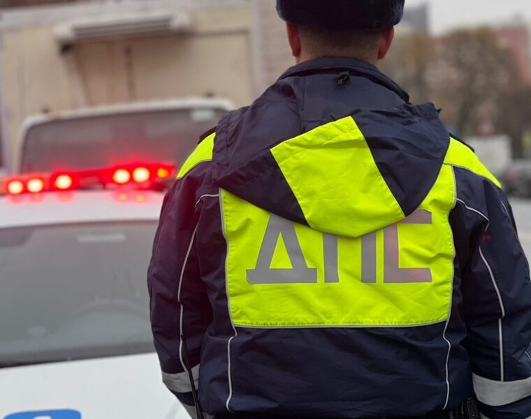 Инспектора ДПС в Правдинске будут судить за взятку в 30 тысяч рублей