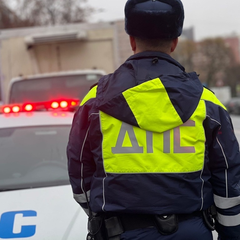 Инспектора ДПС в Правдинске будут судить за взятку в 30 тысяч рублей