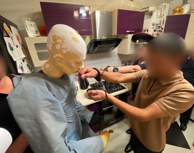 Житель Оренбурга предстанет перед судом за убийство знакомого в Пионерском