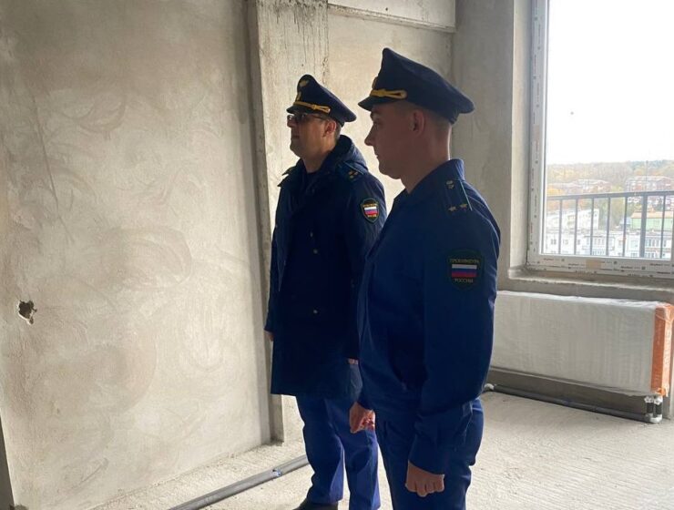 Прокуратура проверила ход строительства дома в Балтийске Прокуратура проверила ход строительства дома в Балтийске