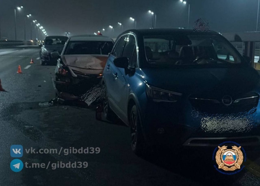 Госпитализирована калининградка после тройного ДТП на Северном обходе Калининграда