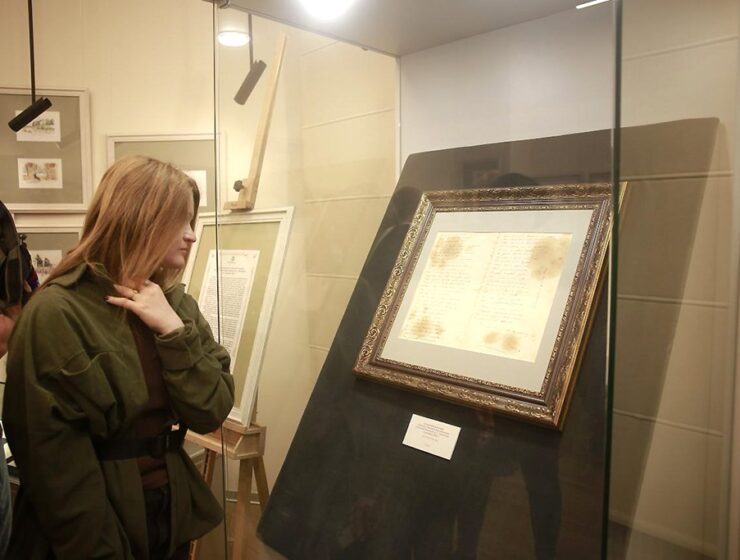 В Калининграде показали рукопись Пушкина с автографом