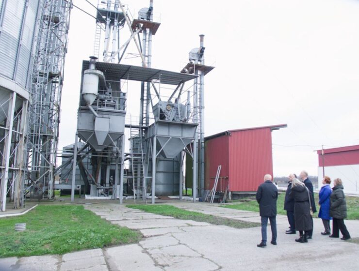 Крупный инвестор вложил около миллиарда рублей в сельхозпроекты Озерского округа