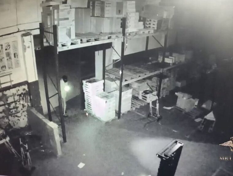 В Калининграде задержали подозреваемых в поджоге склада с ущербом в 100 млн рублей