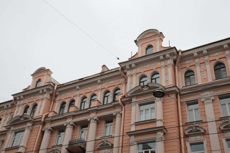 Как купить недорогую квартиру в Санкт-Петербурге и не ошибиться с выбором