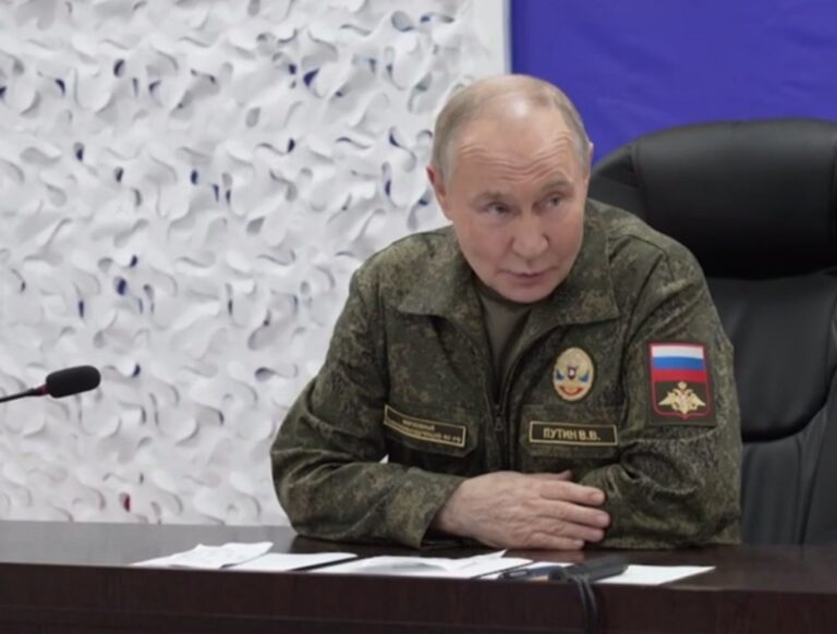 Путин посетил командный пункт группировки &laquo;Запад&raquo; и заслушал доклады о ситуации на фронте