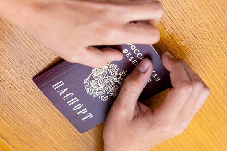 Калининградке компенсировали 222  тысячи рублей из‑за ошибки в загранпаспорте