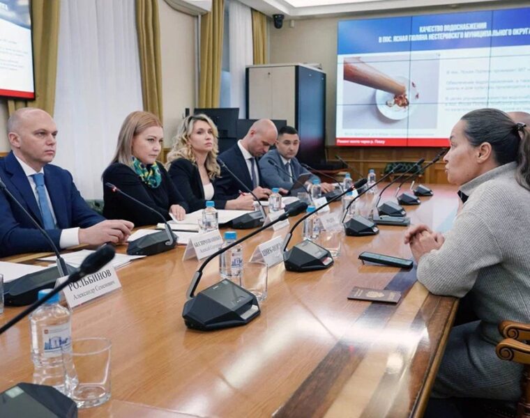 В посёлках Калининградской области появятся новые спортплощадки и автобусы