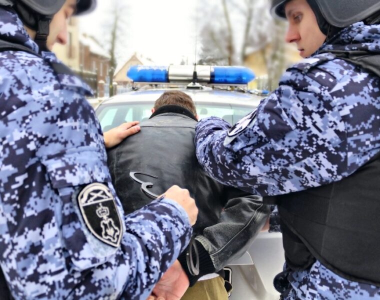 В Калининграде задержан мужчина, искавший «закладку» с наркотиками