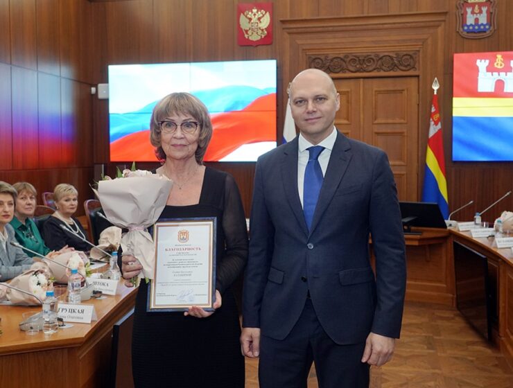Беспрозванных наградил лучших педагогов Калининградской области Беспрозванных наградил лучших педагогов Калининградской области