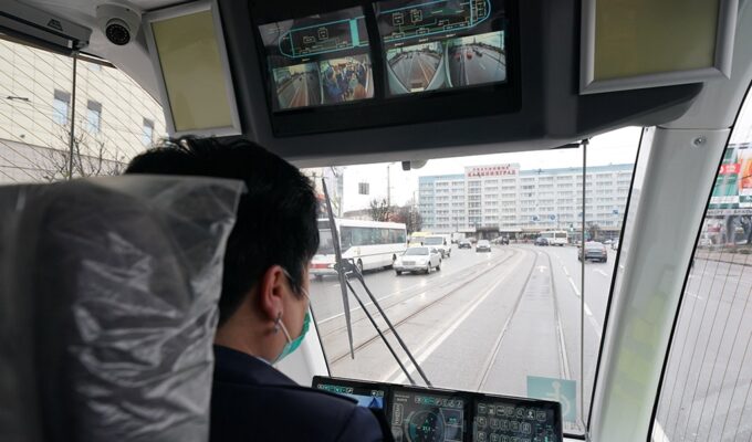 В Калининграде откроют обновлённые трамвайные остановки на улице 9 Апреля