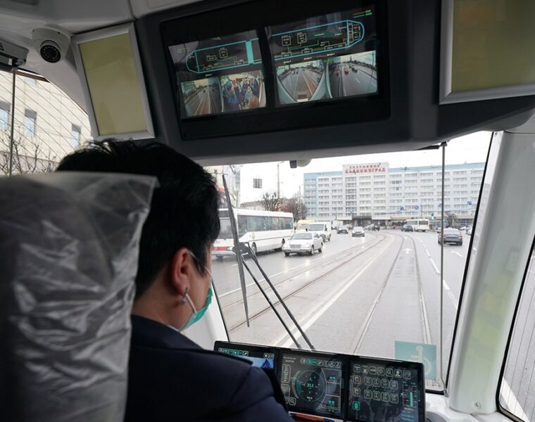 В Калининграде откроют обновлённые трамвайные остановки на улице 9 Апреля