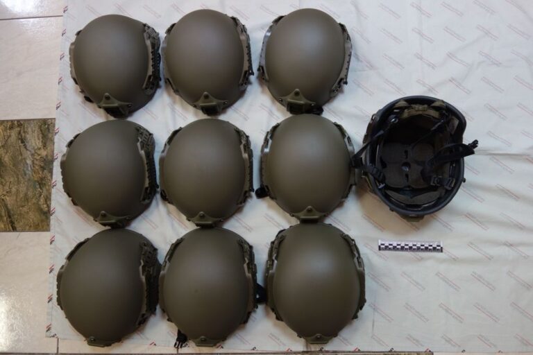 Калининградская таможня передала Минобороны партию элитных защитных шлемов, задержанных на границе