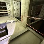 В Калининграде рабочий упал с высоты на стройке, проводится проверка